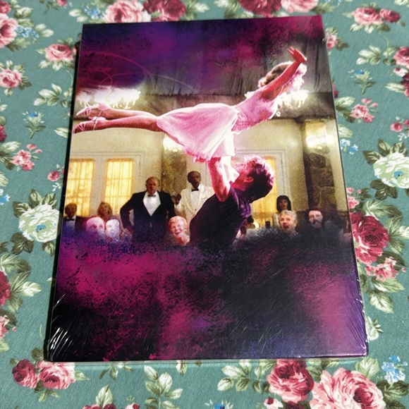 GHOST & Dirty Dancing 📀 DVD’s like new unopened. Two! movies for a bargain 🍿💫 - Picture 3 of 5